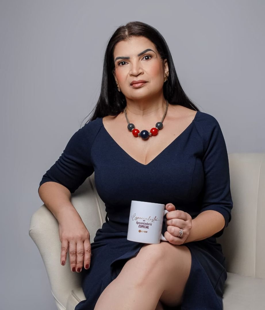 Dra. Adriana Souza